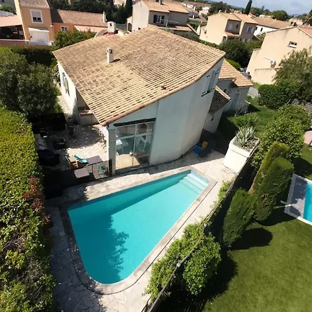 Dolce Villa, Pool And Comfort Lattes